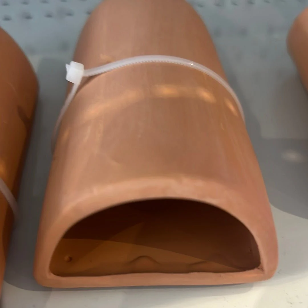 CERAMIC BREEDING CAVE MEDIUM D